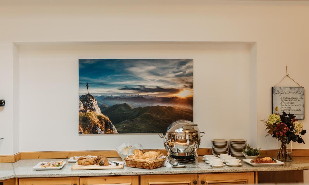 Hotel Guggenberger クライナル エクステリア 写真